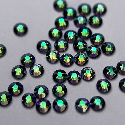 Zoom sur strass rond couleur fluorite