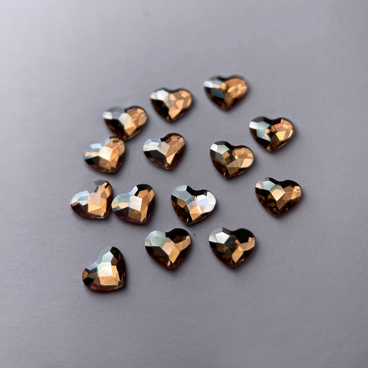 Strass dentaire Swarovski en forme de cœur, couleur champagne, haute brillance, qualité professionnelle.